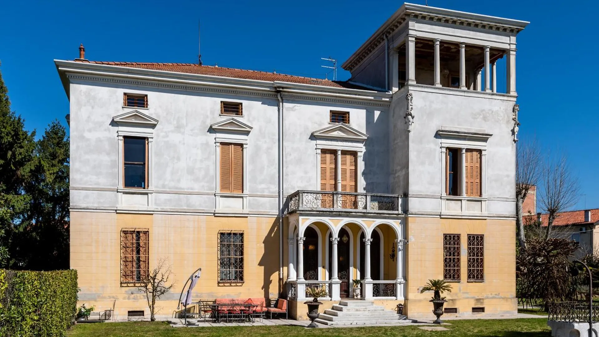 Villa Liberty Venezia -Jacuzzi And Gardens- Dimora Storica A Soli 20Km Da Venezia Mira