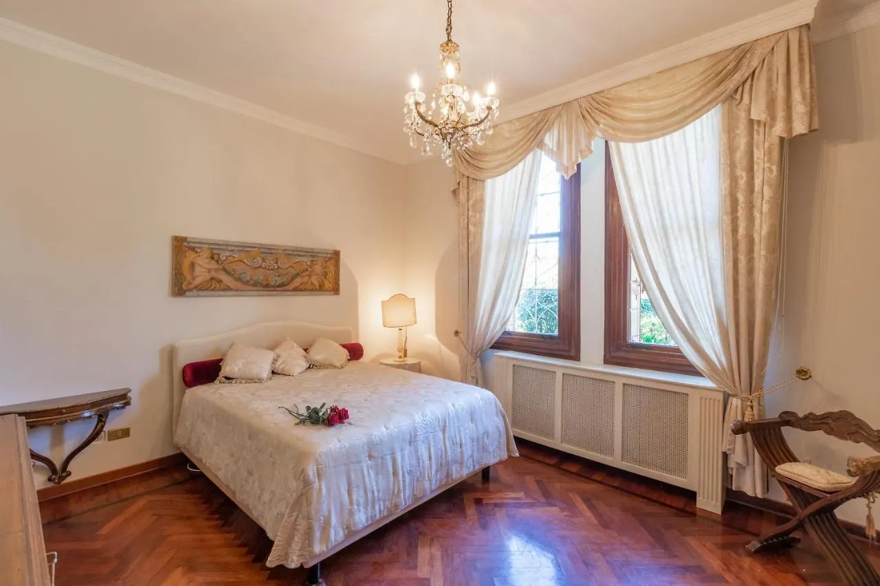 Appartamento Villa Liberty Venezia -Jacuzzi And Gardens- Dimora Storica A Soli 20Km Da Venezia Mira Italia