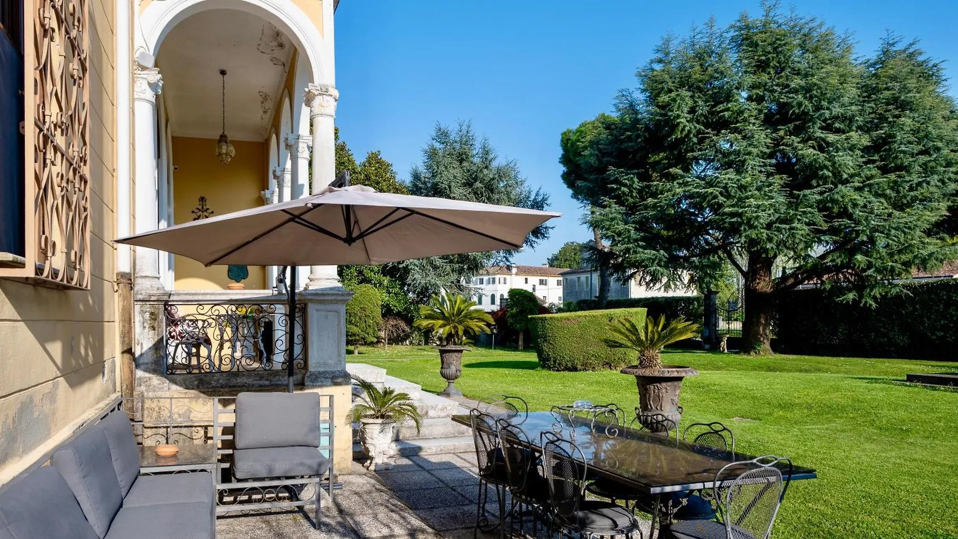 Appartamento Villa Liberty Venezia -Jacuzzi And Gardens- Dimora Storica A Soli 20Km Da Venezia Mira