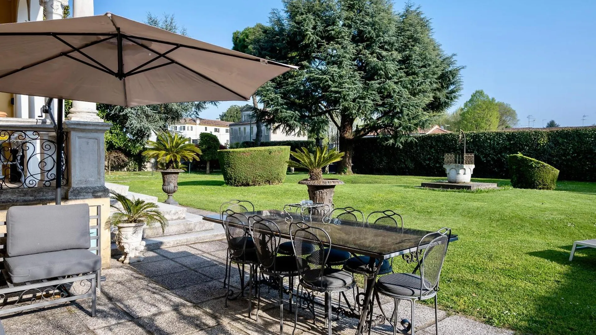 Villa Liberty Venezia -Jacuzzi And Gardens- Dimora Storica A Soli 20Km Da Venezia Mira